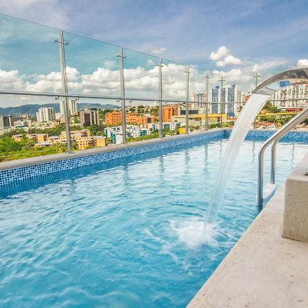 Sonesta Hotel Bucaramanga Floridablanca Exterior photo Rooftop pool at the Hotel