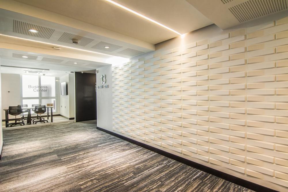 Sonesta Hotel Bucaramanga Floridablanca Exterior photo Interior of the building