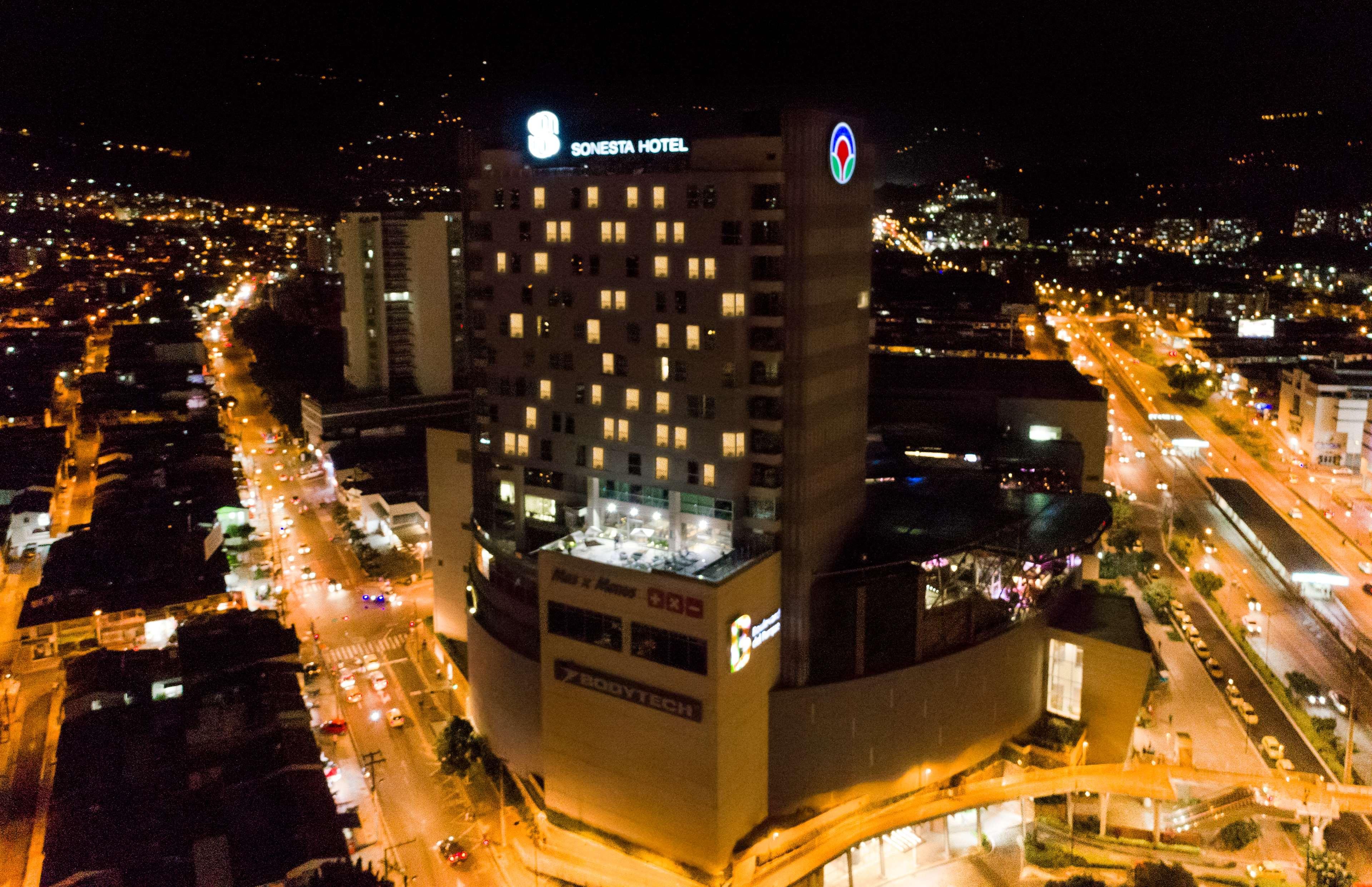 Sonesta Hotel Bucaramanga Floridablanca Exterior photo Bonanza Hotel
